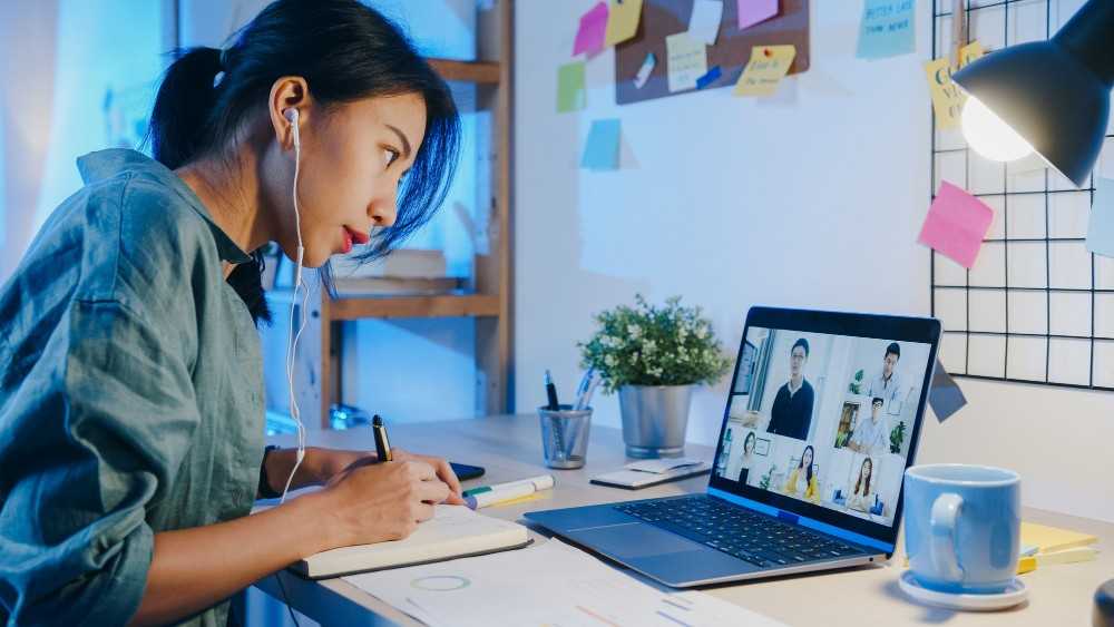 Smart Learning Management System (SLMS)
